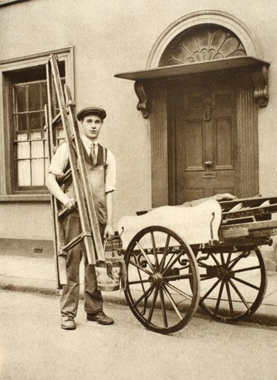 Un nettoyeur de vitres à Islington, de Wonderful London, publié 1926-27 - English Photographer